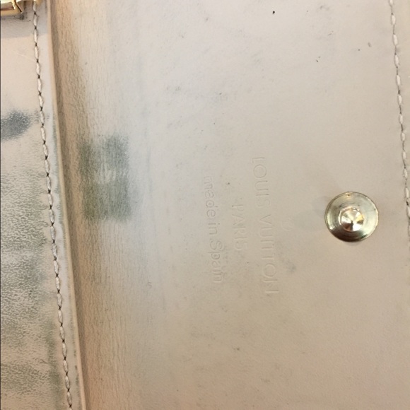 Authentic Louis Vuitton Keyholder - Picture 4 of 6